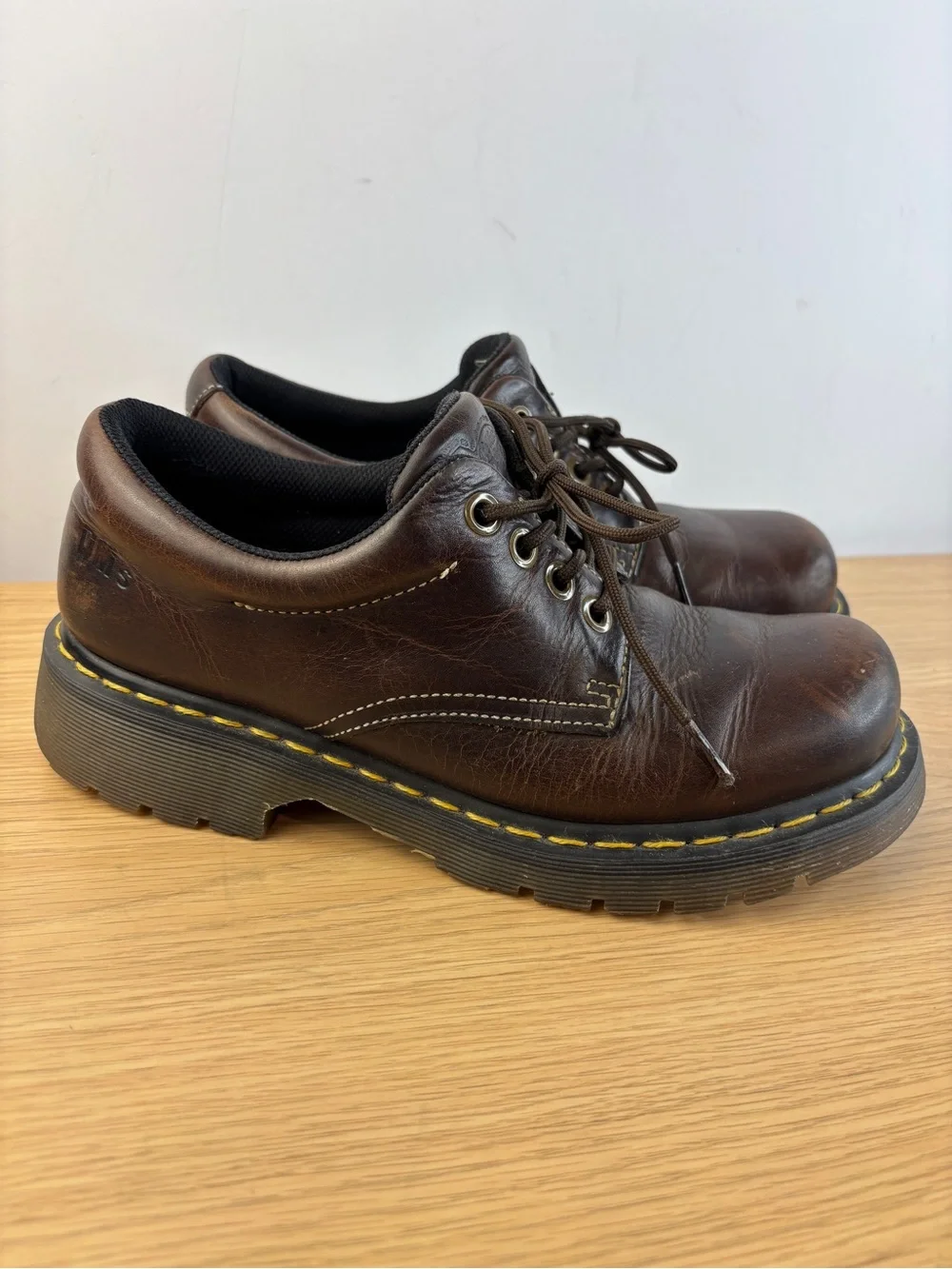Y2K Vintage Dr. Martens Men’s 9 Woman’s 10 Brown Leather Lace-Up Oxford